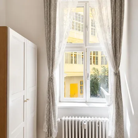 5 Station Apt, 36m2 *